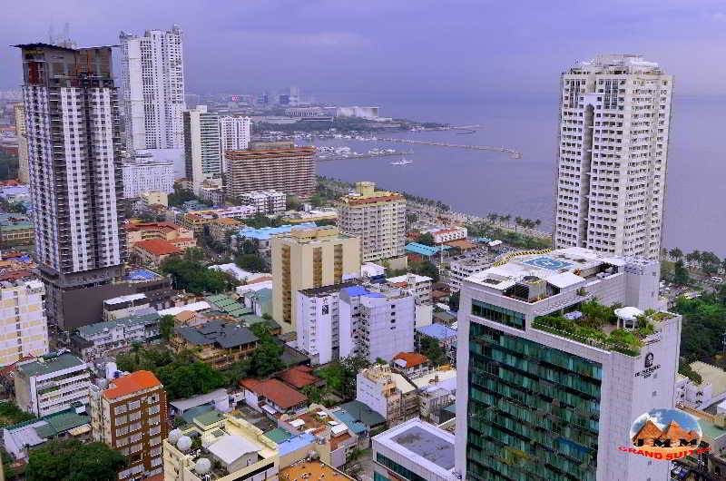 Jmm Apartment Suites Manila Exteriör bild