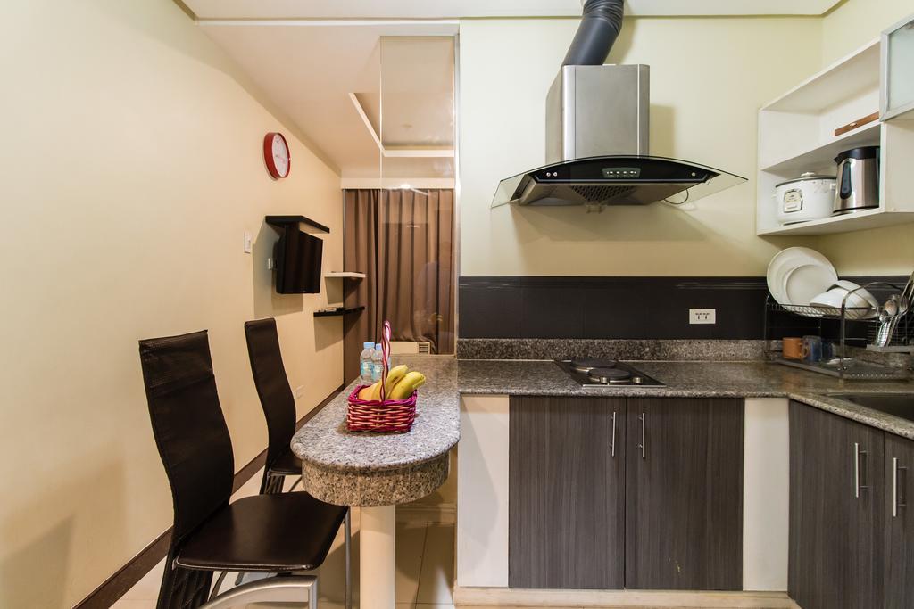 Jmm Apartment Suites Manila Exteriör bild
