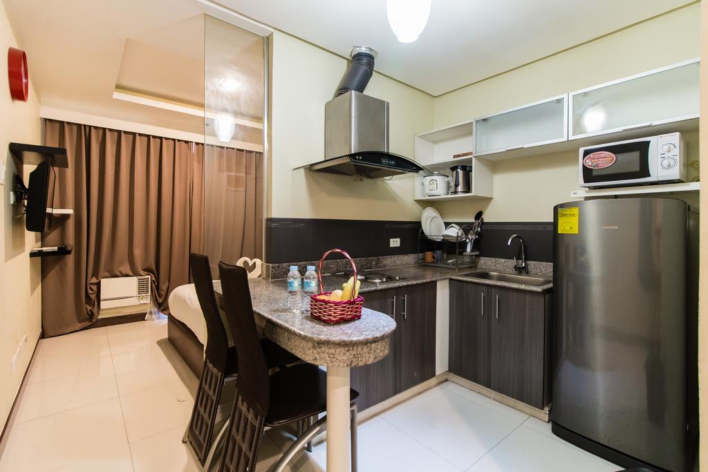 Jmm Apartment Suites Manila Exteriör bild