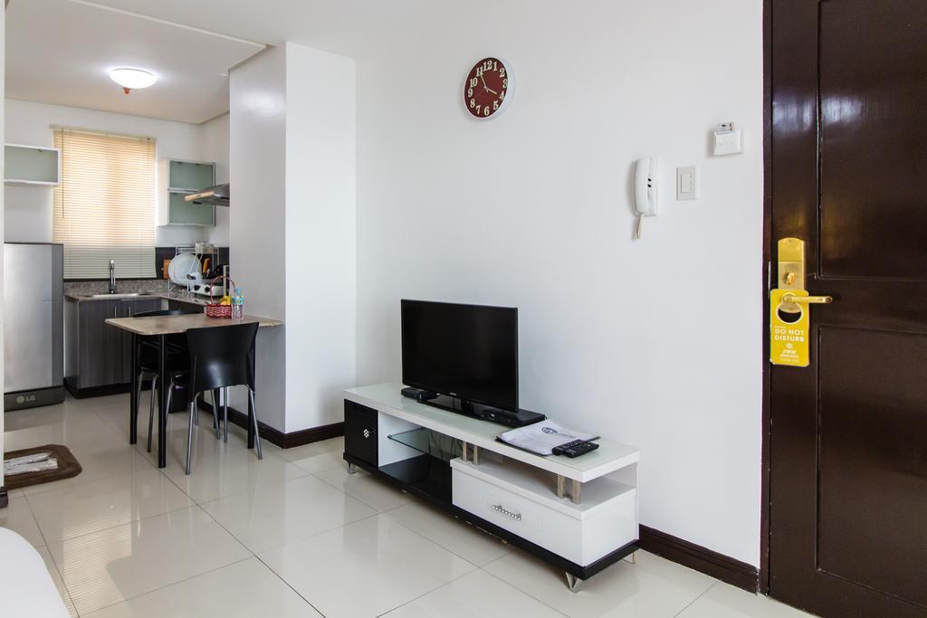 Jmm Apartment Suites Manila Exteriör bild