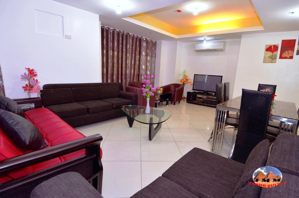 Jmm Apartment Suites Manila Exteriör bild