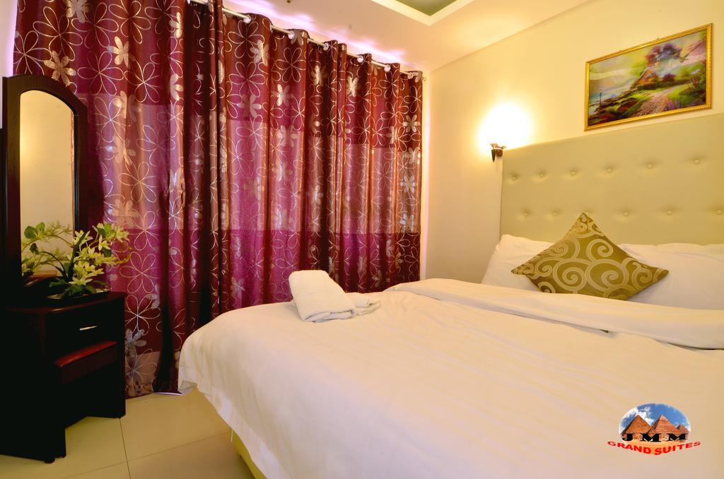 Jmm Apartment Suites Manila Exteriör bild