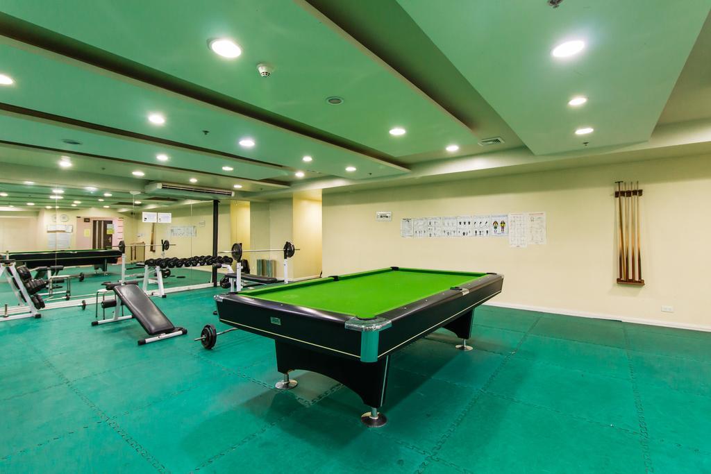 Jmm Apartment Suites Manila Exteriör bild