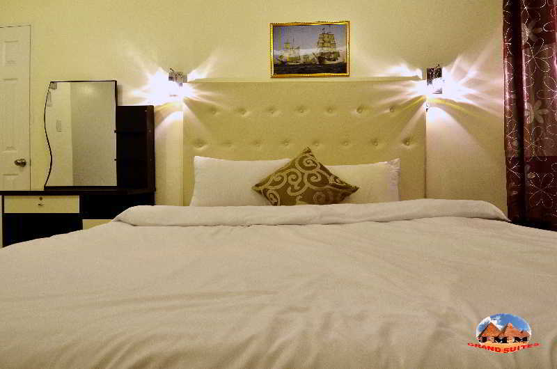 Jmm Apartment Suites Manila Exteriör bild